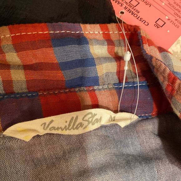 Western style, plaid shirt. - Picture 4 of 9